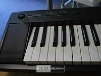 Yamaha piaggerio np-12b elektrische piano - afbeelding 4 van  6