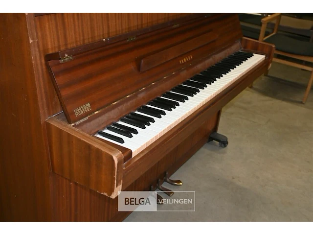 Yamaha piano - afbeelding 3 van  6