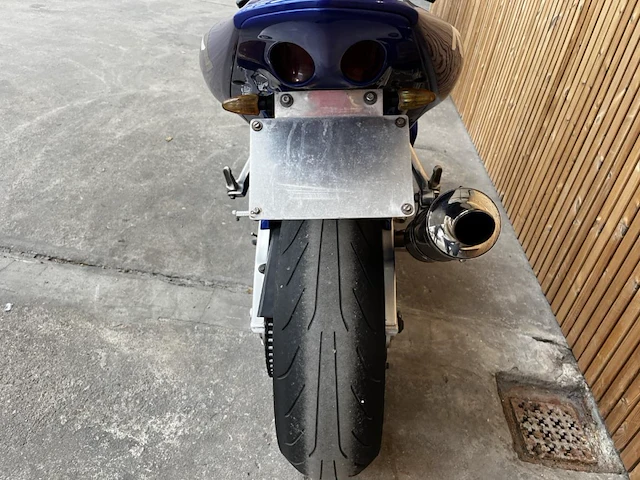 Yamaha r1, 2002 - afbeelding 15 van  17