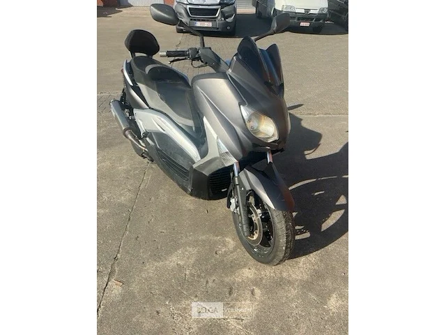 Yamaha x- max - afbeelding 2 van  6