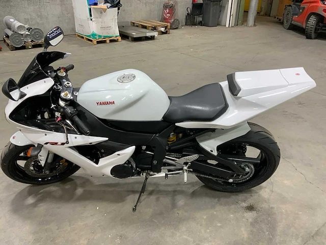 Yamaha yzf-r1 motorfiets - afbeelding 10 van  14