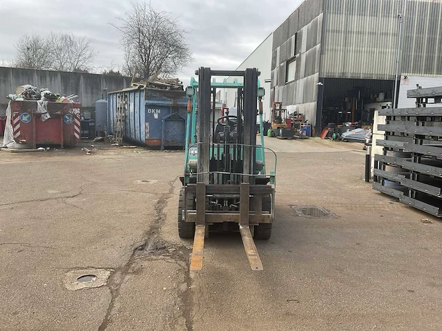 Yang 25 vorkheftruck - afbeelding 12 van  16