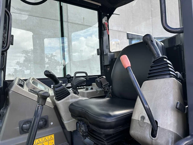 Yanmar - 2015 - vio55-6b - midigraafmachine - afbeelding 29 van  44