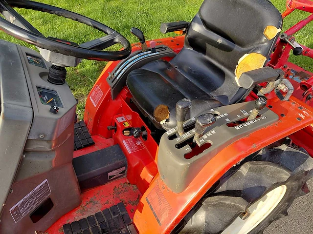 Yanmar - ke-3 - mini tractor met frees yanmar rsz 1201 - afbeelding 12 van  16