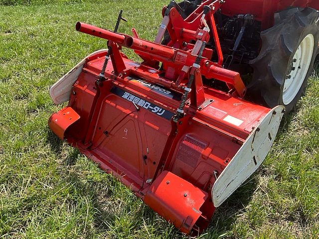 Yanmar f-6 vierwielaangedreven minitractor met grondfrees - afbeelding 14 van  24