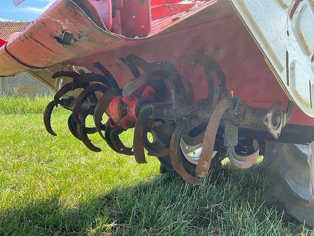 Yanmar f-6 vierwielaangedreven minitractor met grondfrees - afbeelding 16 van  24