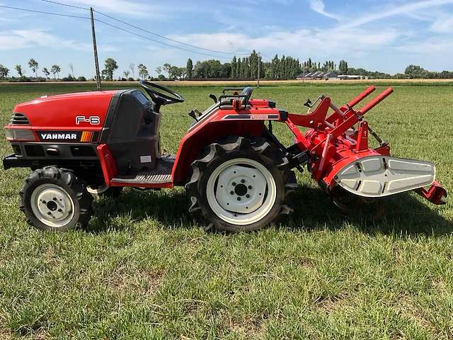 Yanmar f-6 vierwielaangedreven minitractor met grondfrees - afbeelding 23 van  24