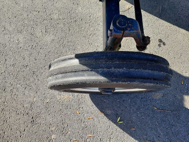 Yanmar f125 minitractor - afbeelding 3 van  13