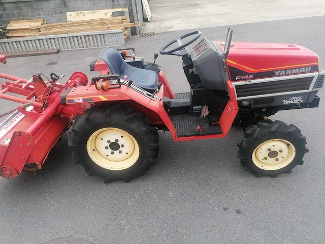 Yanmar f145dt vierwielaangedreven minitractor met grondfrees - afbeelding 9 van  15