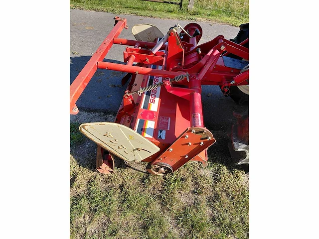 Yanmar f155 vierwielaangedreven minitractor met grondfrees - afbeelding 16 van  18