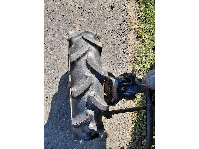 Yanmar f155 vierwielaangedreven minitractor met grondfrees - afbeelding 18 van  18