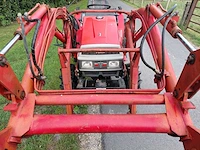 Yanmar f175 vierwielaangedreven minitractor met frontlader - afbeelding 19 van  21