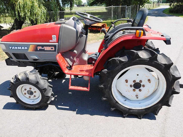 Yanmar f180 vierwielaangedreven minitractor - afbeelding 1 van  13
