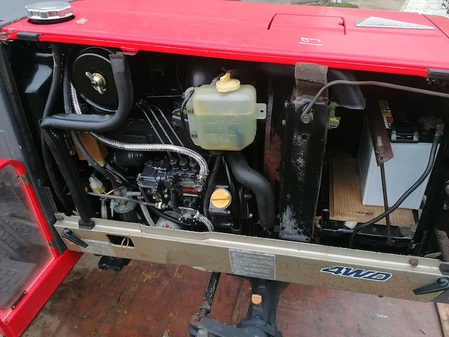 Yanmar f195 vierwielaangedreven minitractor - afbeelding 3 van  12