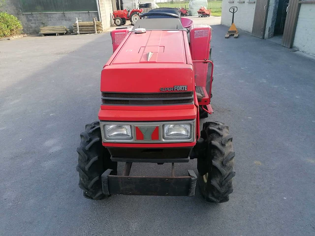 Yanmar f195d vierwielaangedreven minitractor met kunstmeststrooier - afbeelding 9 van  16