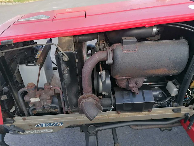 Yanmar f195d vierwielaangedreven minitractor met kunstmeststrooier - afbeelding 16 van  16
