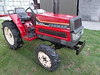Yanmar f20 vierwielaangedreven minitractor - afbeelding 6 van  13