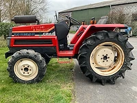 Yanmar f24d vierwielaangedreven minitractor - afbeelding 13 van  15