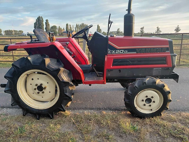 Yanmar fx20d vierwielaangedreven minitractor - afbeelding 6 van  12
