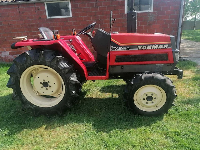Yanmar fx24d vierwielaangedreven minitractor - afbeelding 7 van  13