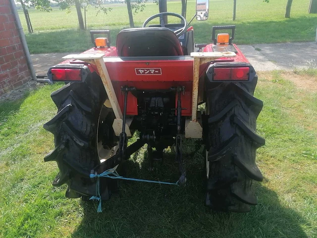 Yanmar fx24d vierwielaangedreven minitractor - afbeelding 8 van  13