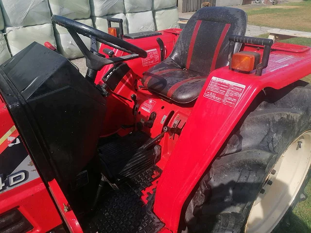 Yanmar fx24d vierwielaangedreven minitractor - afbeelding 9 van  13