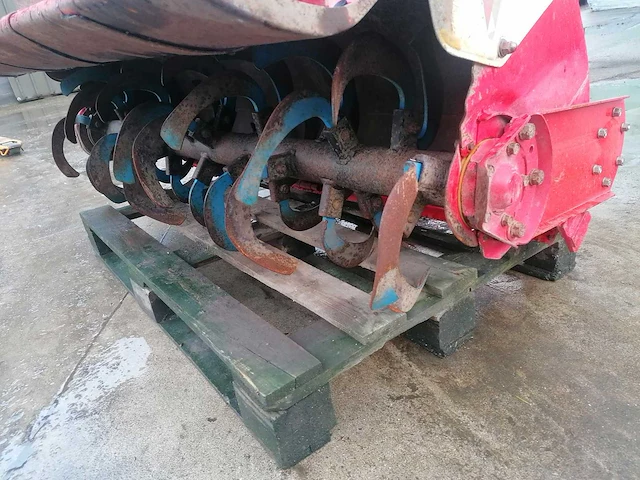Yanmar rsb1402 grondfrees - afbeelding 5 van  6