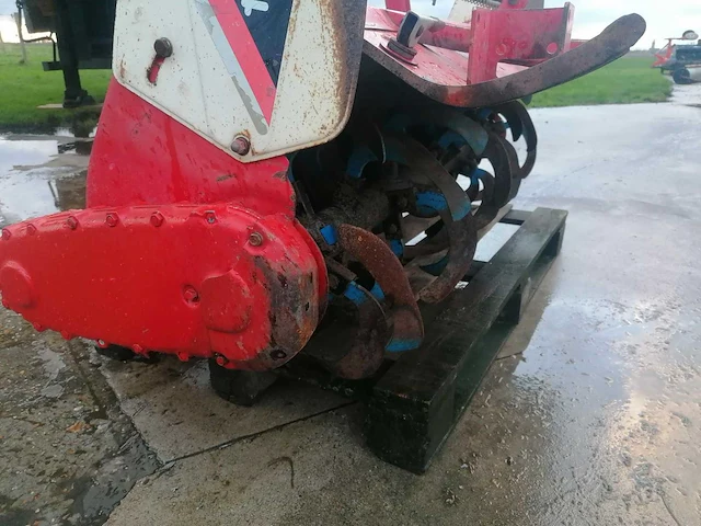 Yanmar rsb1402 grondfrees - afbeelding 6 van  6