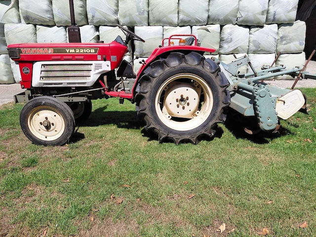 Yanmar ym2210 minitractor - afbeelding 1 van  17