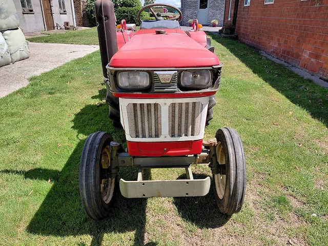 Yanmar ym2210 minitractor - afbeelding 10 van  17
