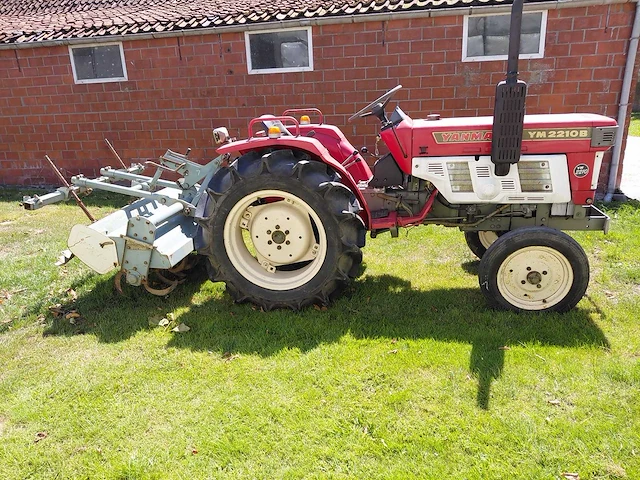 Yanmar ym2210 minitractor - afbeelding 11 van  17