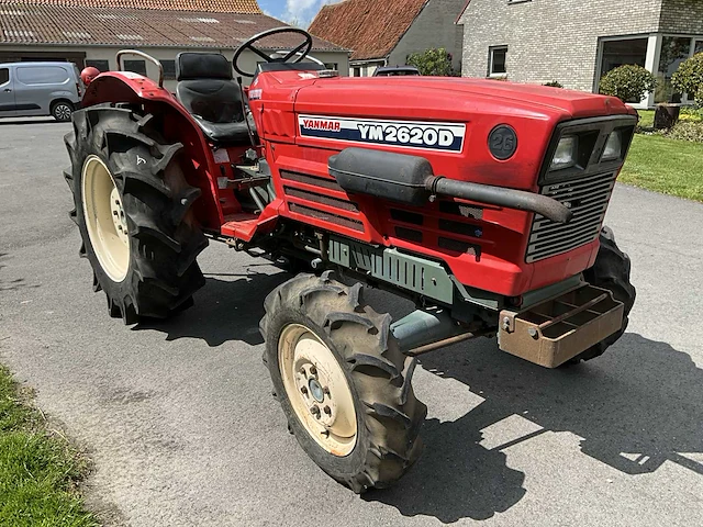 Yanmar ym2620d minitractor - afbeelding 12 van  18