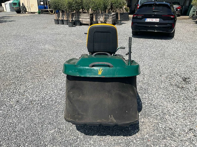 Yard machines hn 5220 ride on lawn mower - afbeelding 8 van  13