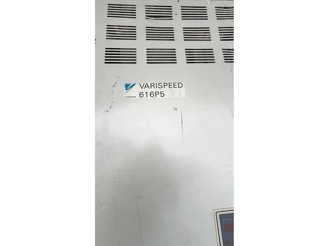 Yaskawa - cimr-p5c4075 - varispeed 616p5 (140kva) - frequentieregelaar - afbeelding 11 van  15