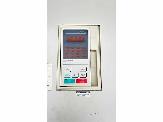 Yaskawa - cimr-p5c4075 - varispeed 616p5 (140kva) - frequentieregelaar - afbeelding 12 van  15