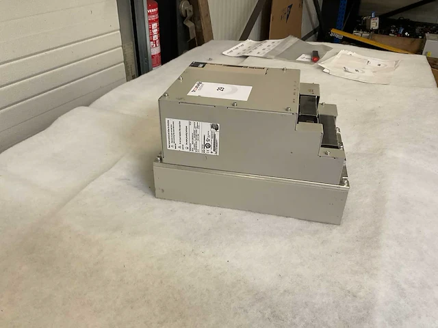 Yaskawa sgdv-260d01a servo drive - afbeelding 4 van  5