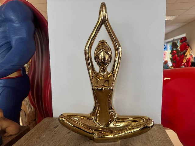 Yoga lady chrome gold h48cm x l32cm - afbeelding 1 van  2