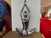 Yoga lady chrome silver h48cm x l32cm - afbeelding 2 van  2