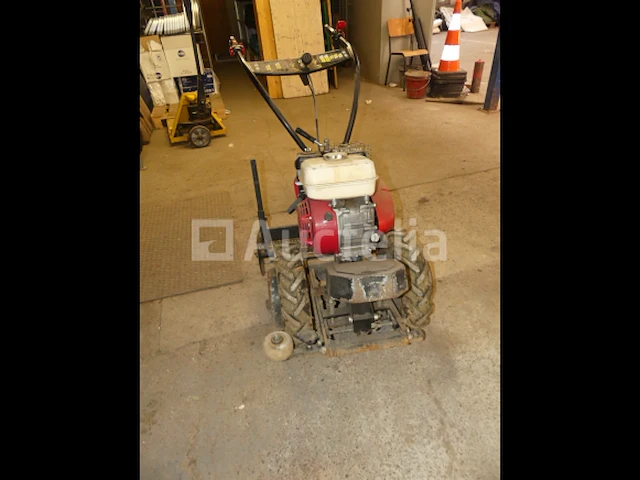 Yvmo md60 mechanische onkruidverdelger voor opritten en paden - afbeelding 6 van  11