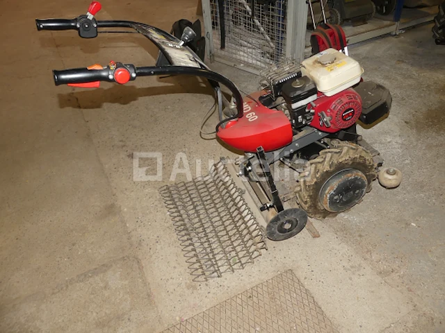 Yvmo md60 mechanische onkruidverdelger voor opritten en paden - afbeelding 9 van  11
