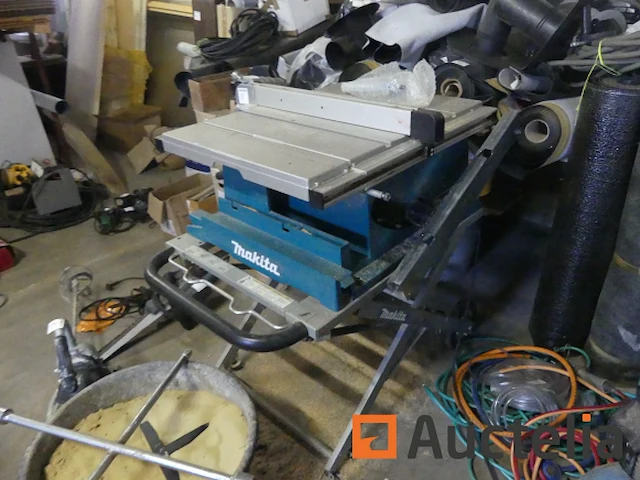 Zaag op tafel met makita 2704 basis - afbeelding 1 van  12