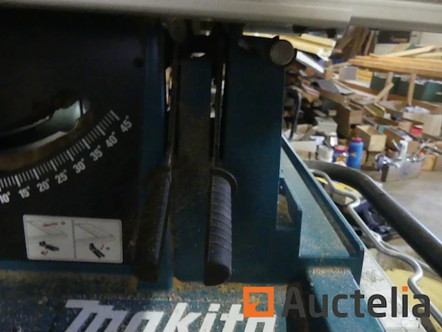Zaag op tafel met makita 2704 basis - afbeelding 6 van  12