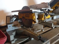 Zaagmachine dewalt - afbeelding 2 van  4