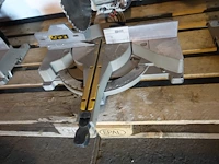 Zaagmachine dewalt - afbeelding 4 van  4