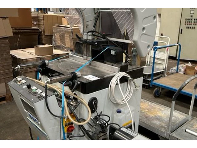 Zaagmachine fom industrie - afbeelding 10 van  17
