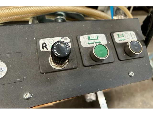 Zaagmachine fom industrie - afbeelding 14 van  17