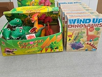 Zacht speelgoed en bouw en constructie dino's - afbeelding 1 van  5