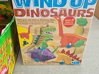 Zacht speelgoed en bouw en constructie dino's - afbeelding 3 van  5