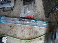 Zagen en tegels snijden - afbeelding 2 van  9