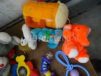 Zak met diverse knuffels - afbeelding 2 van  10
